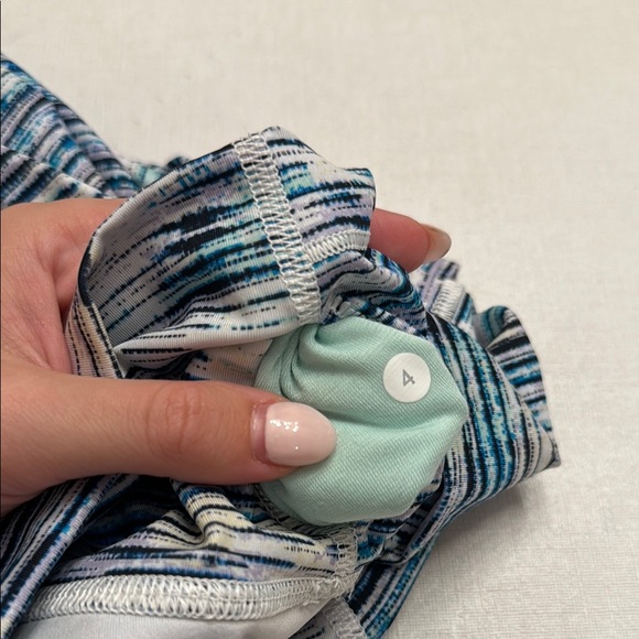 18. Lululemon Wunder Under High Rise Legging Blurry Belle Multi - Picture 3 of 5